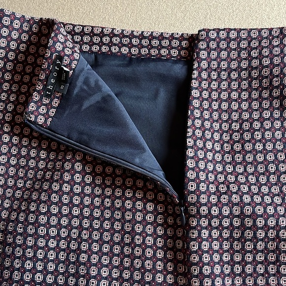 THEORY Women's Kerash Textured Knit Tweed Stretch Mini Skirt -Size 10 - Picture 4 of 9